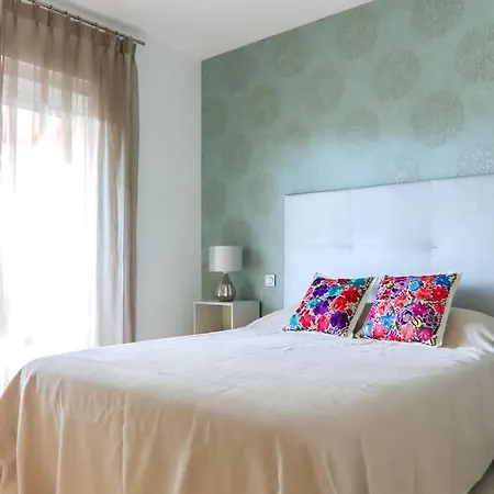 Oleholidays H. San Manuel 600 Mts. A La Playa Appartement *